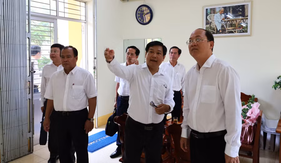 truong-chuyen-pnh-2.jpg