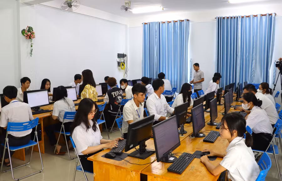 trung-tam-gdtx10.jpg