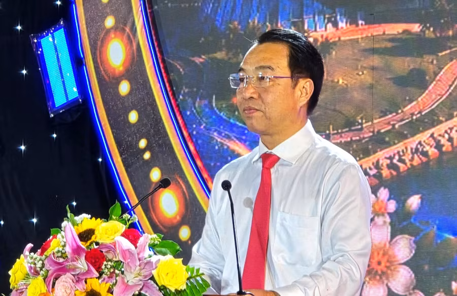 Ông Lữ Quang Ngời, Chủ tịch UBND tỉnh Cà Mau phát biểu tại buổi lễ.
