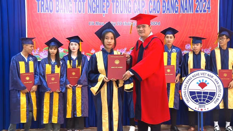 truong-cao-dang-nghe-viet-nam-han-quoc-ca-mau-3.jpg