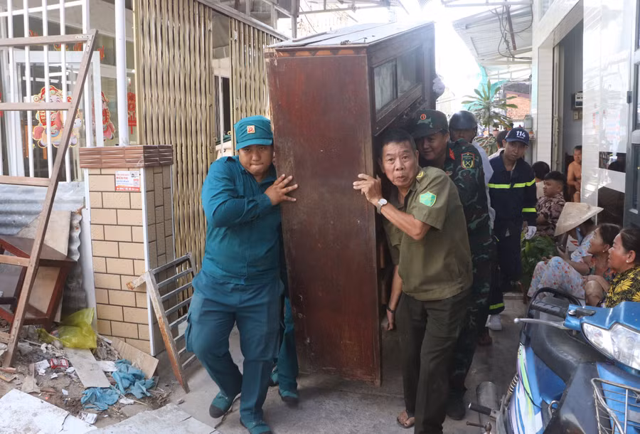 sat-lo-5.jpg