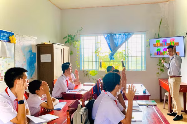Công tác giảng dạy tại Trường Nuôi dạy trẻ khuyết tật tỉnh Đồng Tháp.