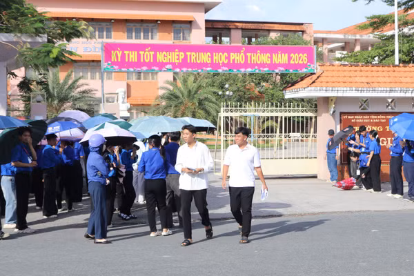Trường THPT chuyên Nguyễn Đình Chiểu nằm trong Top 10 trường có điểm trung bình thi tốt nghiệp THPT cao nhất Đồng Tháp.