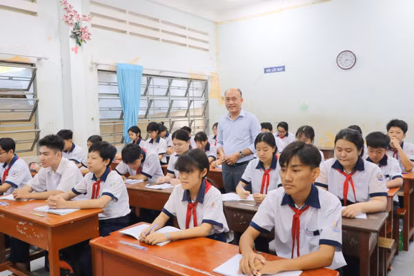 Theo quyết định vừa phê duyệt, trong năm học tới, toàn tỉnh Đồng Tháp sẽ tuyển mới 986 lớp 10 công lập.