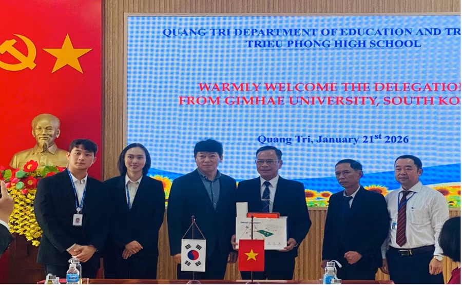thpt-trieu-phong-2.jpg