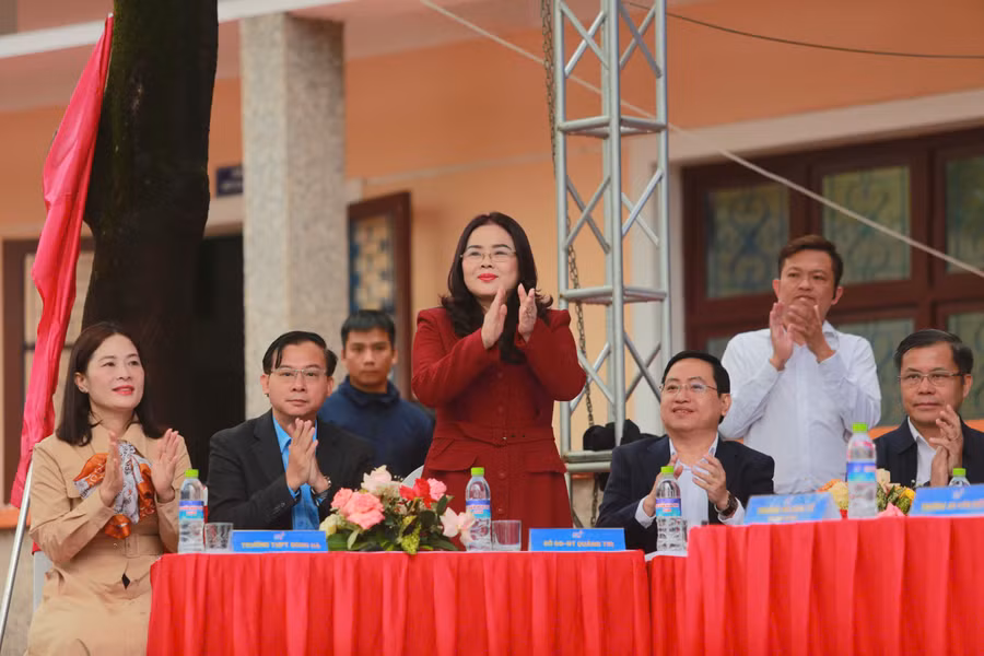 tu-van-mua-thi.jpg
