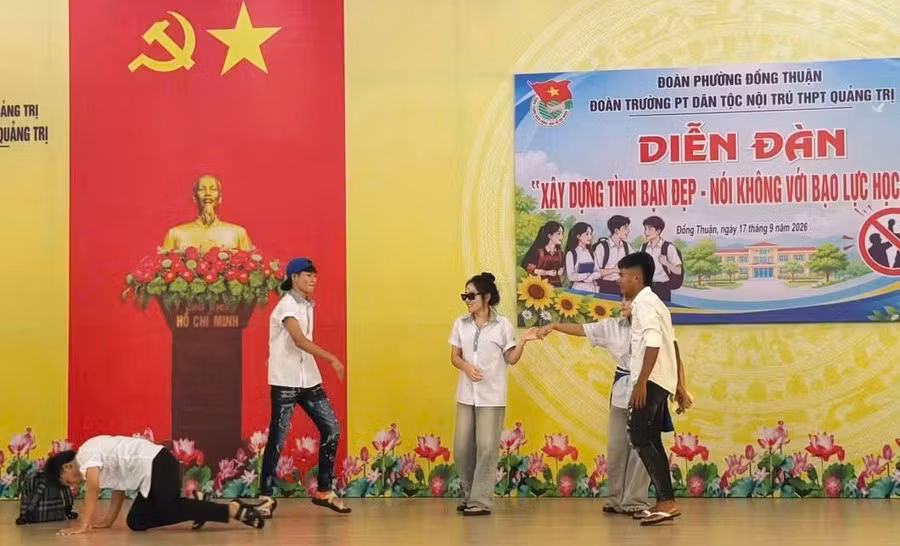 bao-luc-hoc-duong-3.jpg