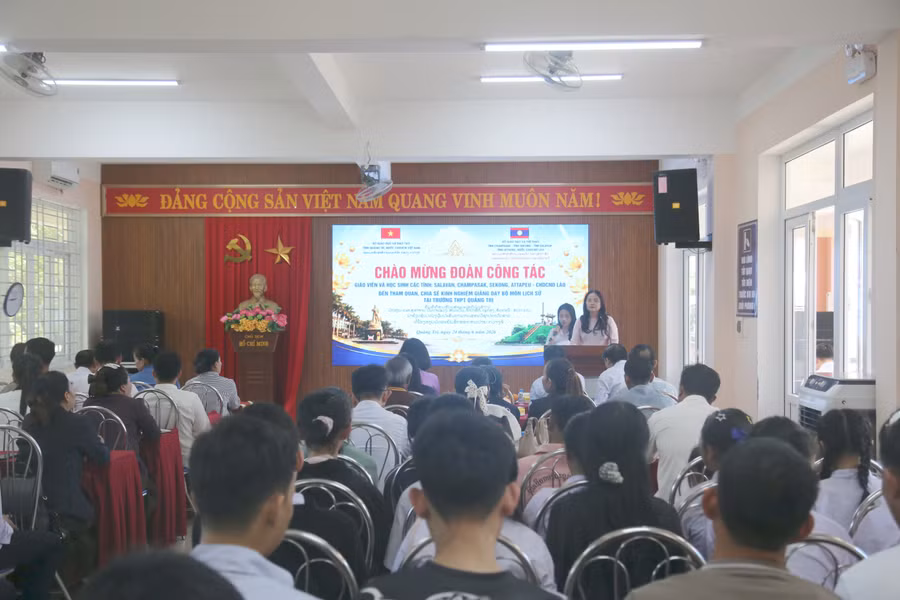 Chương trình giao lưu giữa ngành Giáo dục Quảng Trị và 4 tỉnh Nam Lào.