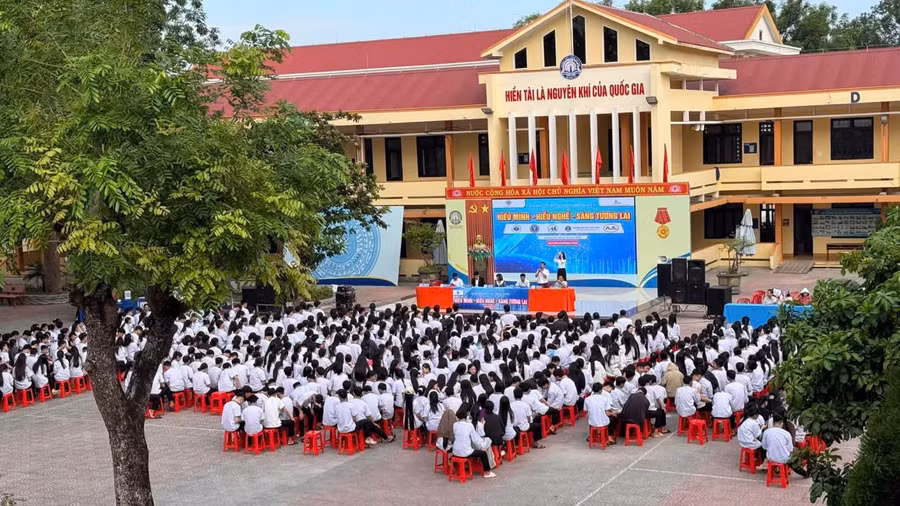 luong-the-vinh.jpg