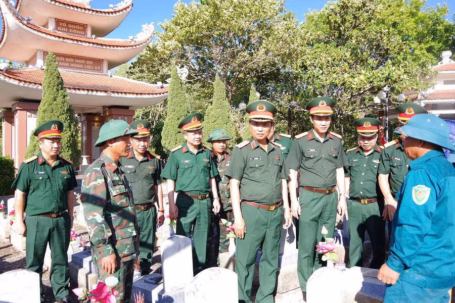trung-tuong-binh-2.jpg