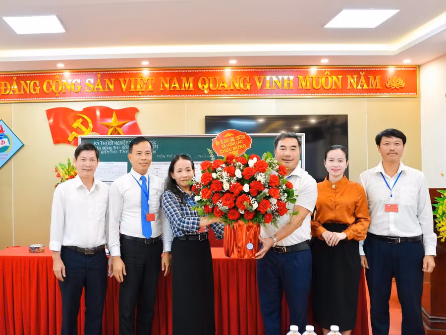 truong-ngo-quyen.jpg