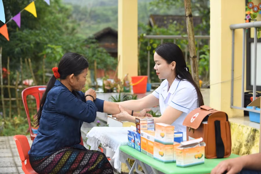 bau-cu-truong-son-7.jpg