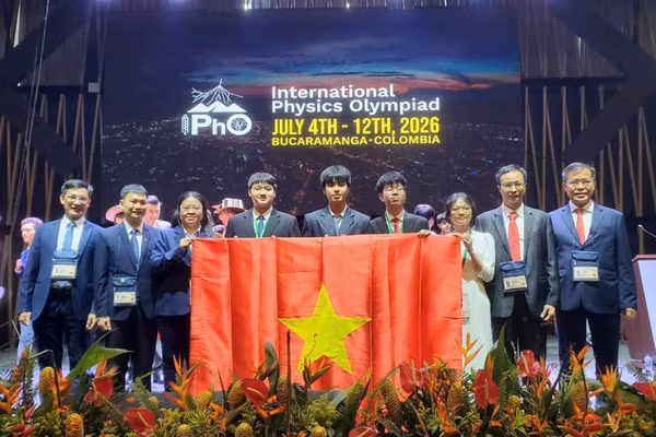 Đội tuyển quốc gia Việt Nam tại Kỳ thi Olympic Vật lí quốc tế lần thứ 56 (IPhO 2026). Ảnh: NTCC