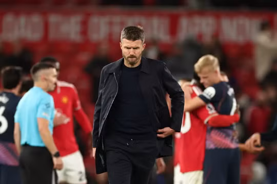 HLV Man Utd phát biểu cay đắng sau trận hòa Tottenham