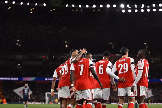 7 phút bùng nổ của Arsenal ở Champions League