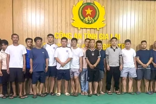 Đường dây cá độ bóng đá với tổng số tiền giao dịch ước tính hơn 100 tỷ đồng. Ảnh: Cơ quan Công an.
