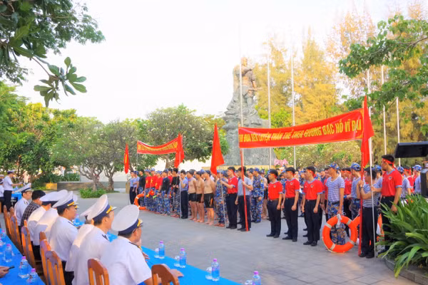 Quang cảnh buổi khai mạc. Ảnh: Đức Tân.