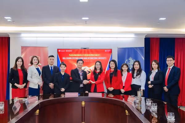 UKA, iSchool và HIU kỳ vọng xây dựng một hành trình học tập mang tính kết nối cao hơn giữa nhà trường, học sinh và môi trường nghề nghiệp.