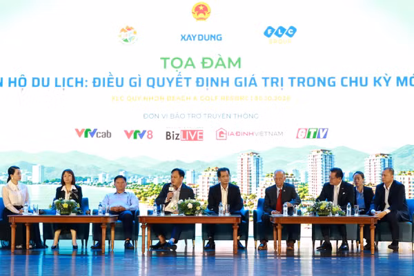 Tọa đàm chủ đề “Căn hộ du lịch: Điều gì quyết định giá trị trong chu kỳ mới?”.