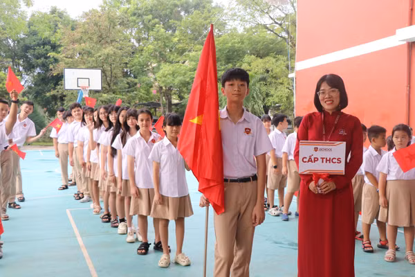 Học sinh Gia Lai tựu trường ngày 31/8.