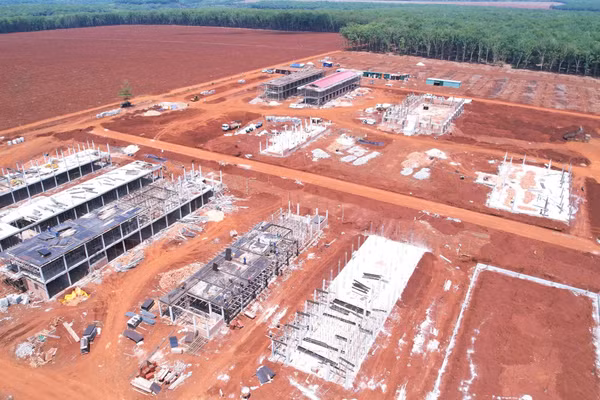 Công trình Trường Phổ thông dân tộc nội trú liên cấp Tiểu học và THCS ở khu vực biên giới tỉnh Gia Lai được đẩy nhanh tiến độ để kịp đưa vào hoạt động từ năm học 2026-2027.