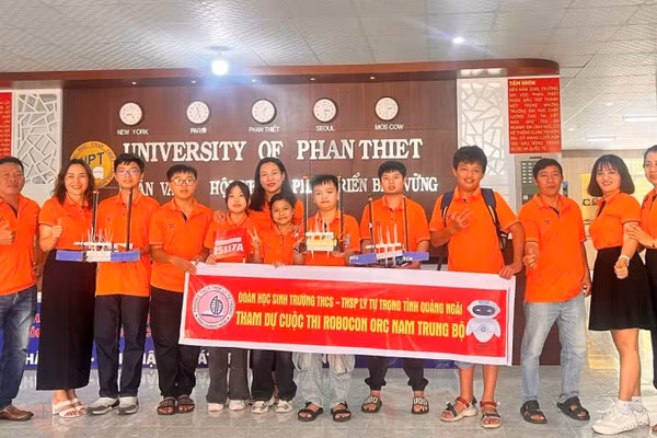 Học sinh Trường THCS THSP Lý Tự Trọng tham gia Cuộc thi Robocon ORC Nam Trung Bộ.