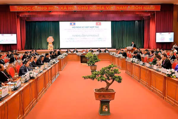 Hội nghị ký kết hợp tác giữa tỉnh Gia Lai và các tỉnh Nam Lào.