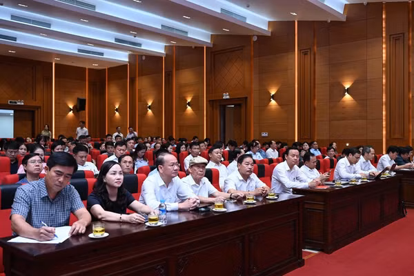 Hội nghị báo cáo viên Tỉnh ủy tháng 9, họp báo tuyên truyền Đại hội Đảng bộ tỉnh lần thứ XX và giao ban công tác báo chí quý III/2025.