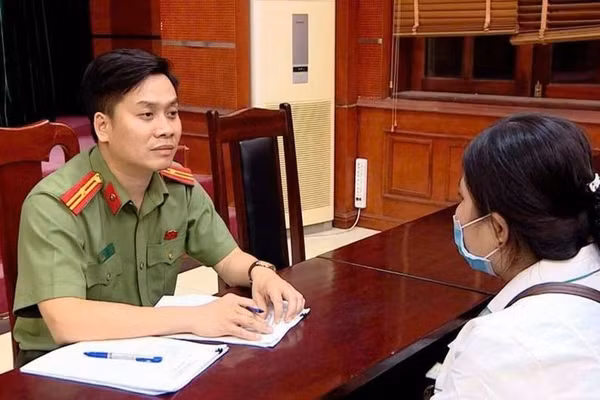 Cơ quan An ninh điều tra làm việc với đối tượng.