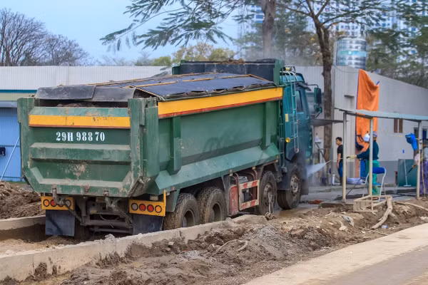 Bảo đảm vệ sinh môi trường trong quá trình thi công dự án (ảnh minh họa).