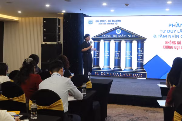 Cô Nguyễn Diệu Hương chia sẻ về quản trị mầm non.