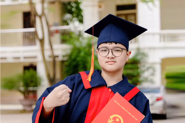 Em Đào Xuân Hướng.