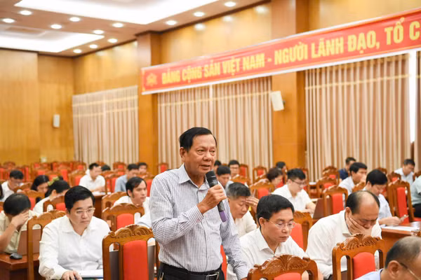 Ông Nguyễn Văn Thêm, Phó Giám đốc Sở GD&ĐT Bắc Ninh phát biểu.