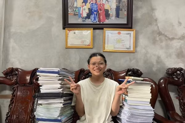 Suốt 12 năm học, Đào Thị Trà Giang luôn xác định học tập là con đường để thay đổi tương lai.