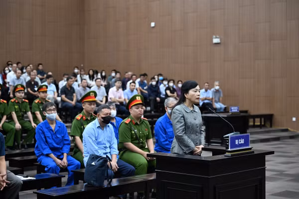 Bị cáo Nguyễn Thị Kim Tiến, cựu Bộ trưởng Bộ Y tế trong phiên tòa sơ thẩm.