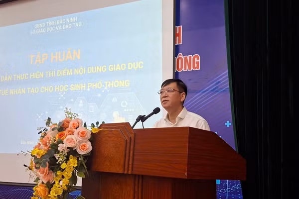 Ông Nguyễn Như Học - Trưởng phòng Giáo dục Trung học, Sở GD&ĐT Bắc Ninh phát biểu.