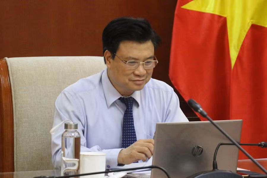 Thứ trưởng Nguyễn Hữu Độ phát biểu tại buổi làm việc.