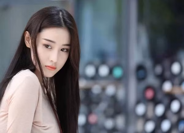 Người yêu của em chồng nhờ mua quà sinh nhật, tôi nhiệt tình giúp không ngờ gây ra cảnh éo le ảnh 1