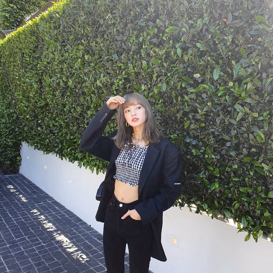 3 chiêu mặc blazer không lo bị già trước tuổi ảnh 11