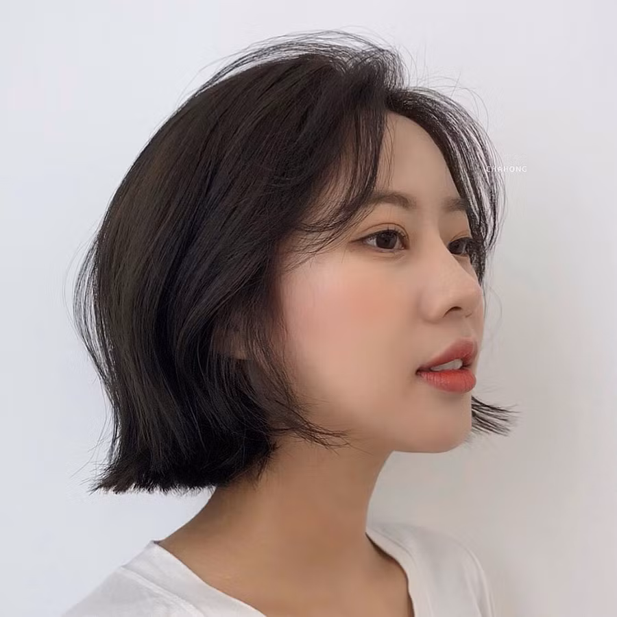 4 kiểu tóc để màu đen giúp gương mặt bạn muôn phần sang chảnh ảnh 6