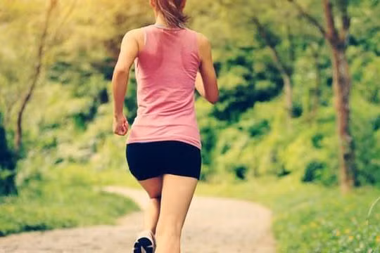 images-motthegioi-vn-8443_lose-fat-running-workout-1-1528366907140857149100-0-0-366-651-crop-1528366925369786530270.jpg