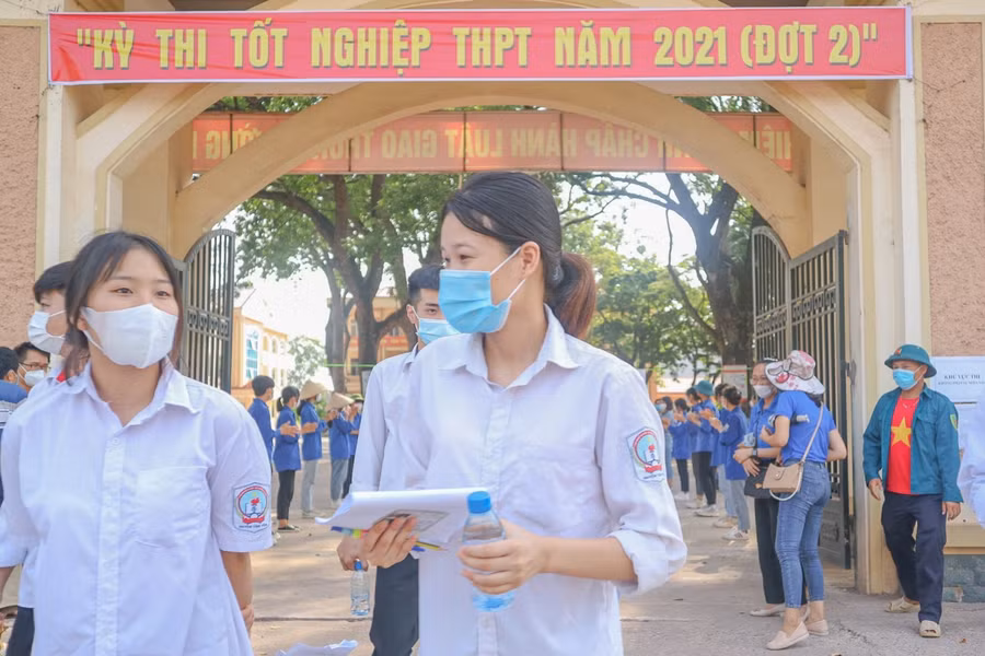 Nhiều thí sinh bày tỏ tự tin đạt điểm khá đối với bài thi tổ hợp.