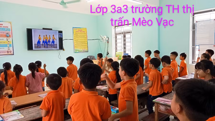 Các tiết học đảm bảo máy tính, hệ thống âm thanh, phần mềm ổn định.