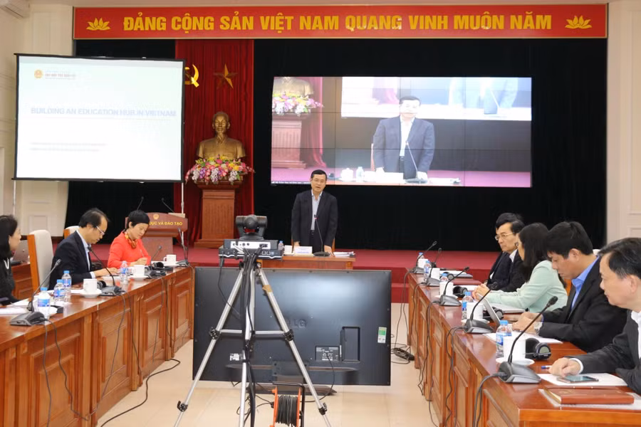 Quang cảnh hội thảo. Quang cảnh hội thảo.