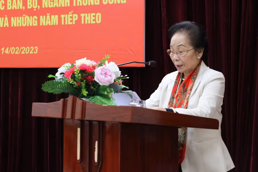 Chủ tịch Hội Khuyến học Việt Nam, GS.TS Nguyễn Thị Doan, phát biểu tại hội nghị. Chủ tịch Hội Khuyến học Việt Nam, GS.TS Nguyễn Thị Doan, phát biểu tại hội nghị.