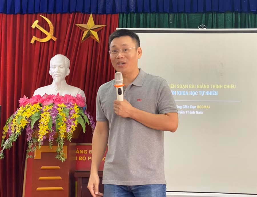 TS Nguyễn Thành Nam , Giám đốc Chương trình KHTN tại Hocmai, giảng viên Học viện Khoa học Kỹ thuật Quân sự.