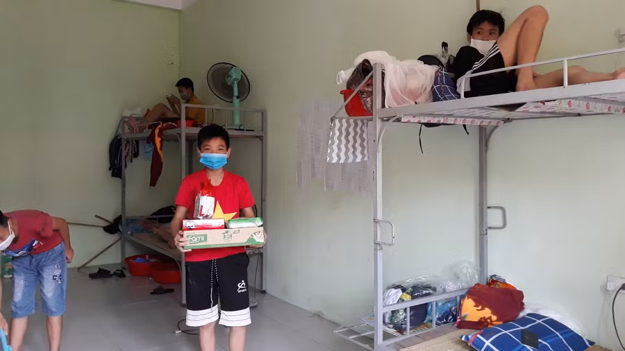 Học sinh THCS Tân Châu ổn định cuộc sống trong khu cách ly.