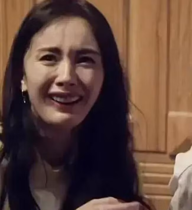Dương Mịch ngày càng xuống sắc, di chứng phẫu thuật thẩm mỹ lộ rõ? - Ảnh 2.