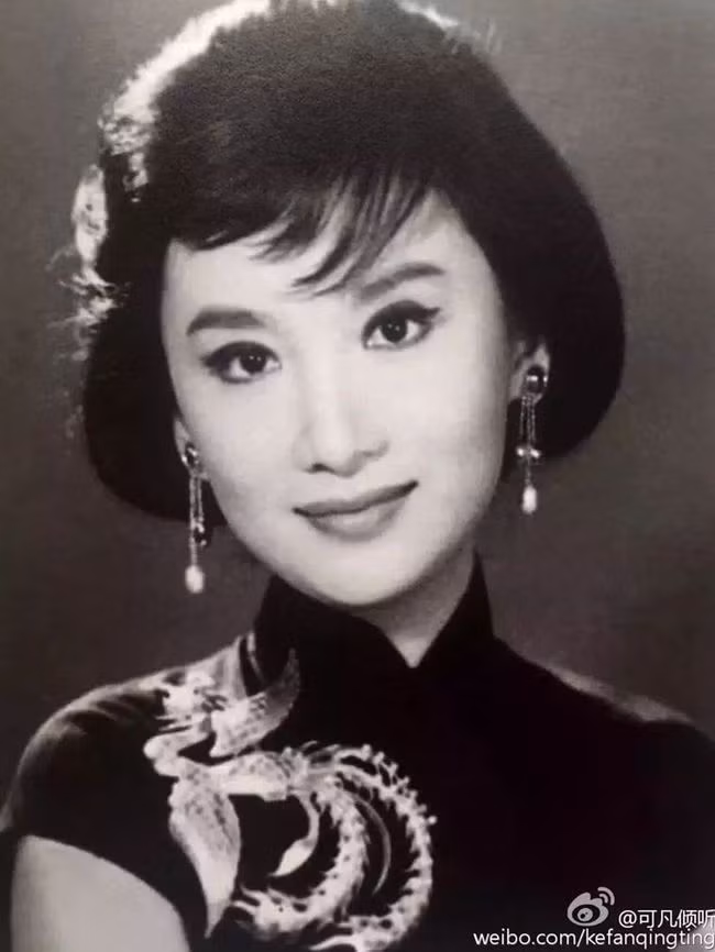 Hạ Mộng.