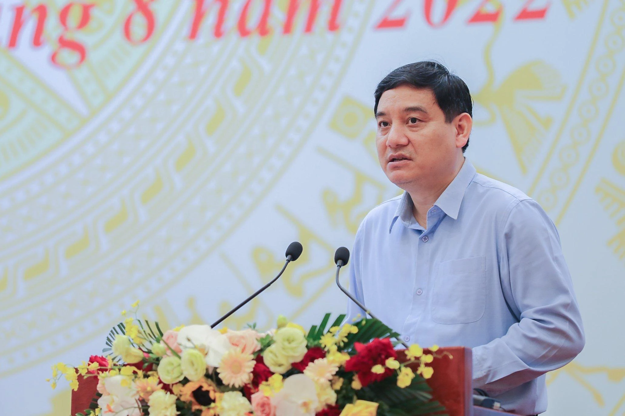 Ông Nguyễn Đắc Vinh – Chủ nhiệm Ủy ban Văn hóa, Giáo dục của Quốc hội phát biểu tại Hội nghị. Ông Nguyễn Đắc Vinh – Chủ nhiệm Ủy ban Văn hóa, Giáo dục của Quốc hội phát biểu tại Hội nghị.